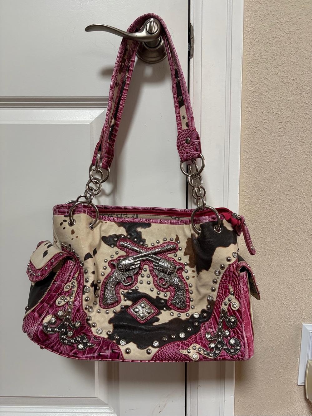 Western Pink Beige Studded Pistol Bullets Rhinestone Handbag Purse Cowgirl Flaw